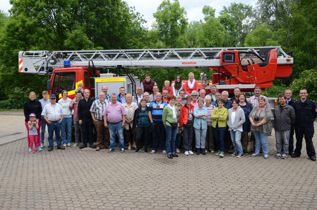 Vereinsausflug 2015- Gruppenfoto bei der Feuerwehr Hürth